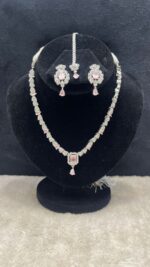 Luxury 1 Karat Gold-Plated Stainless Steel Watch - Image 2