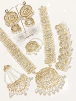 Royal Kundan Bridal Jewellery Set – Gold & Pearl Finish - Image 2