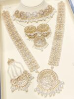 Royal Kundan Bridal Jewellery Set – Gold & Pearl Finish
