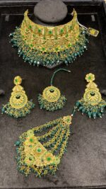 Emerald Green & Gold Colour Set
