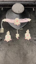Elegant Pink Beaded Choker Jewelry Set with Earrings & Maang Tikka - Image 6