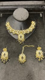Golden Kundan Bridal Choker Set with Earrings & Maang Tikka - Image 6